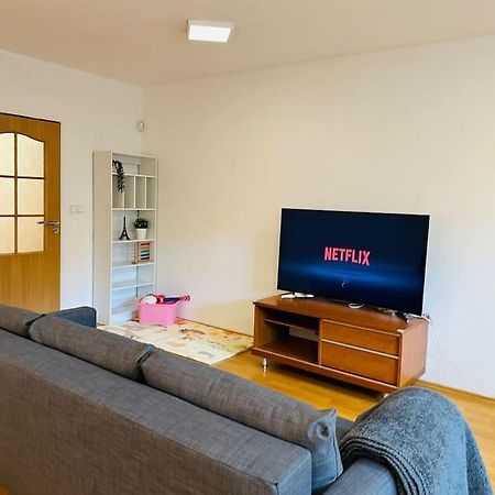 Family-Friendly Prague 5 Stay Esterno foto