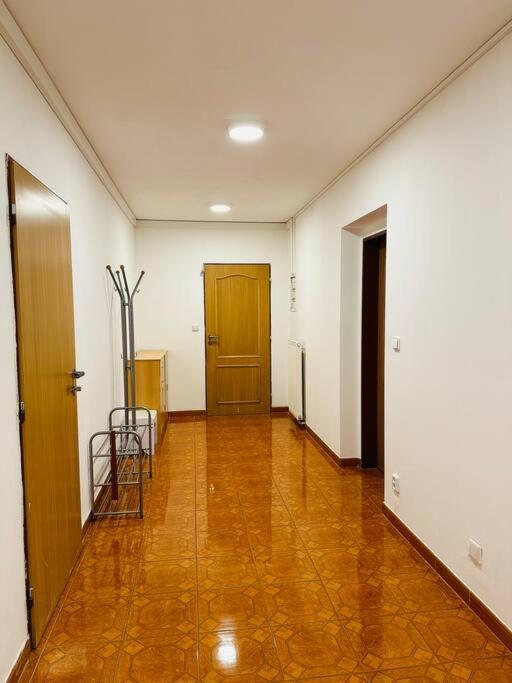 Family-Friendly Prague 5 Stay Esterno foto